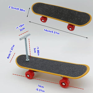 2pcs Parrot Finger Skateboards Set Interactive Mini Scooter for Pets