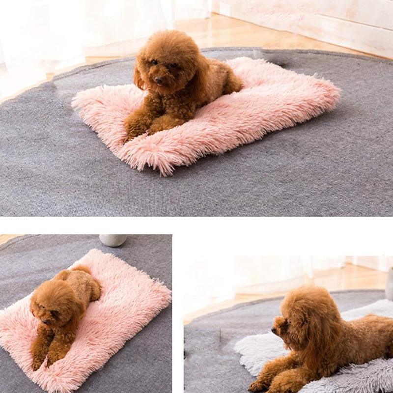 Soft & Durable Dog Blanket Plush Pet Blanket for Dogs Cats