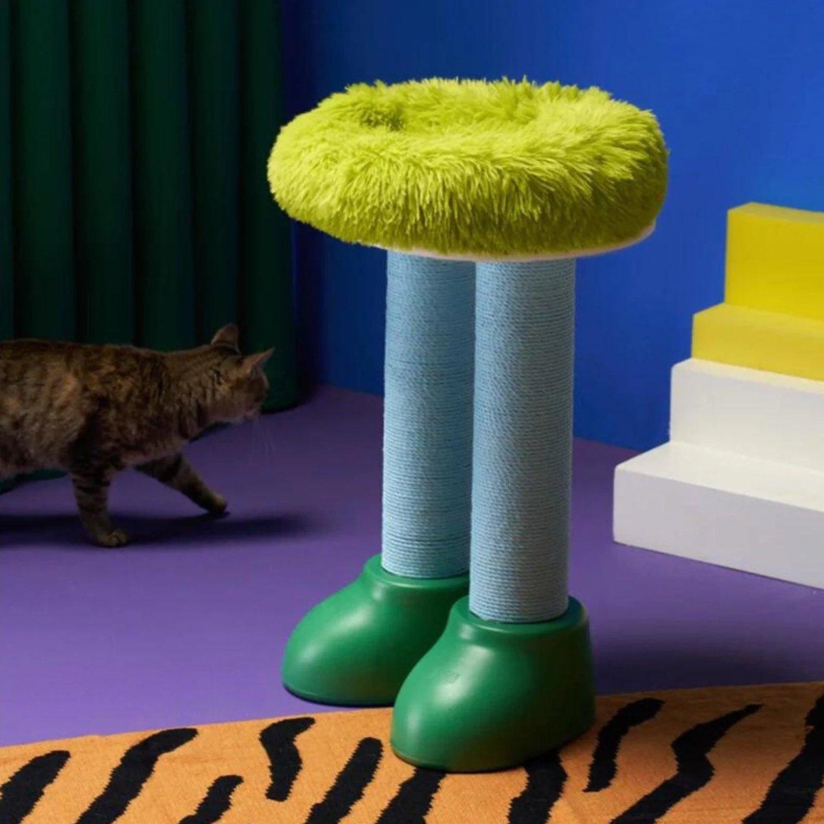 Makesure Boot-Shaped Cat Scratcher Multi-Functional Cat Bed & Side Table