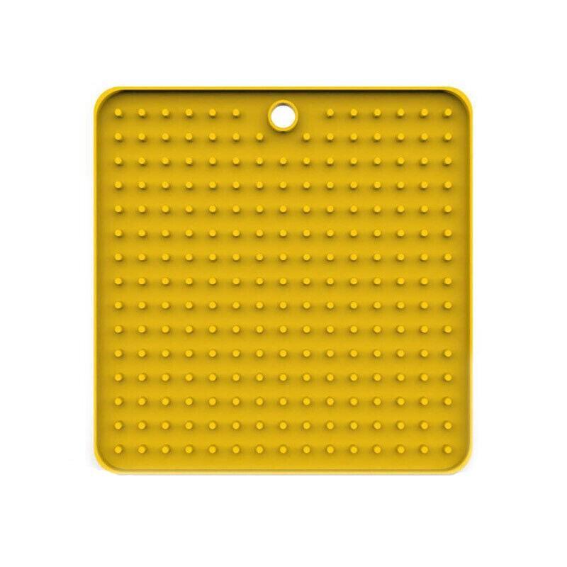 Innovative Dog Lick Mat 8 Colours 18x18x1.2cm